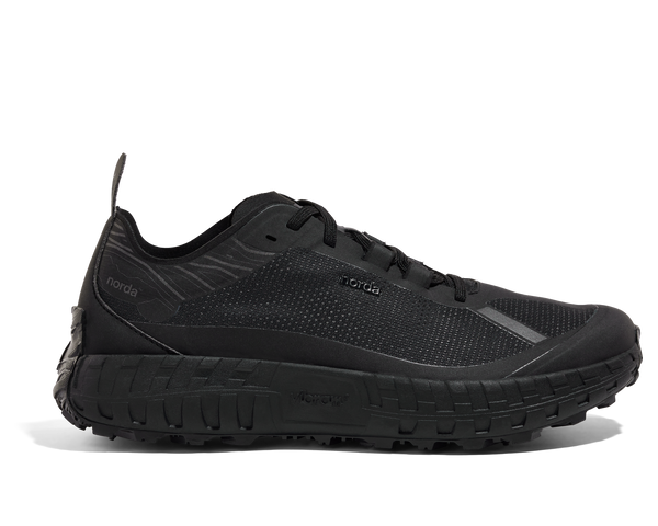 NORDA - 001 STEALTH BLACK - MUJER